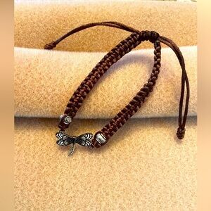 Beautiful adjustable Dragonfly bracelet, Brand New!
